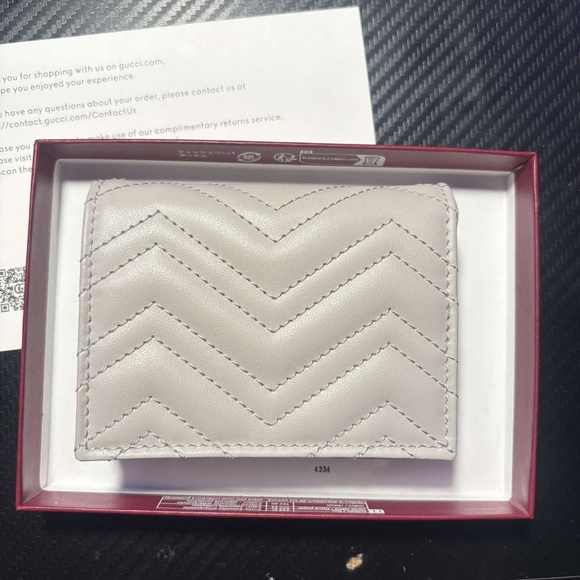 Gucci Wallet - Picture 2 of 10